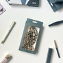 Univerzální popruh na telefon – noir & gold glam1